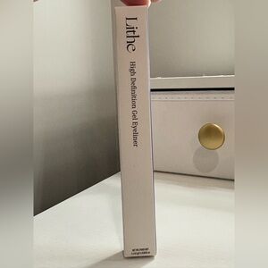 5/$60 Lithe High Definition Gel Eyeliner Duo Blue and Purple, New in Box